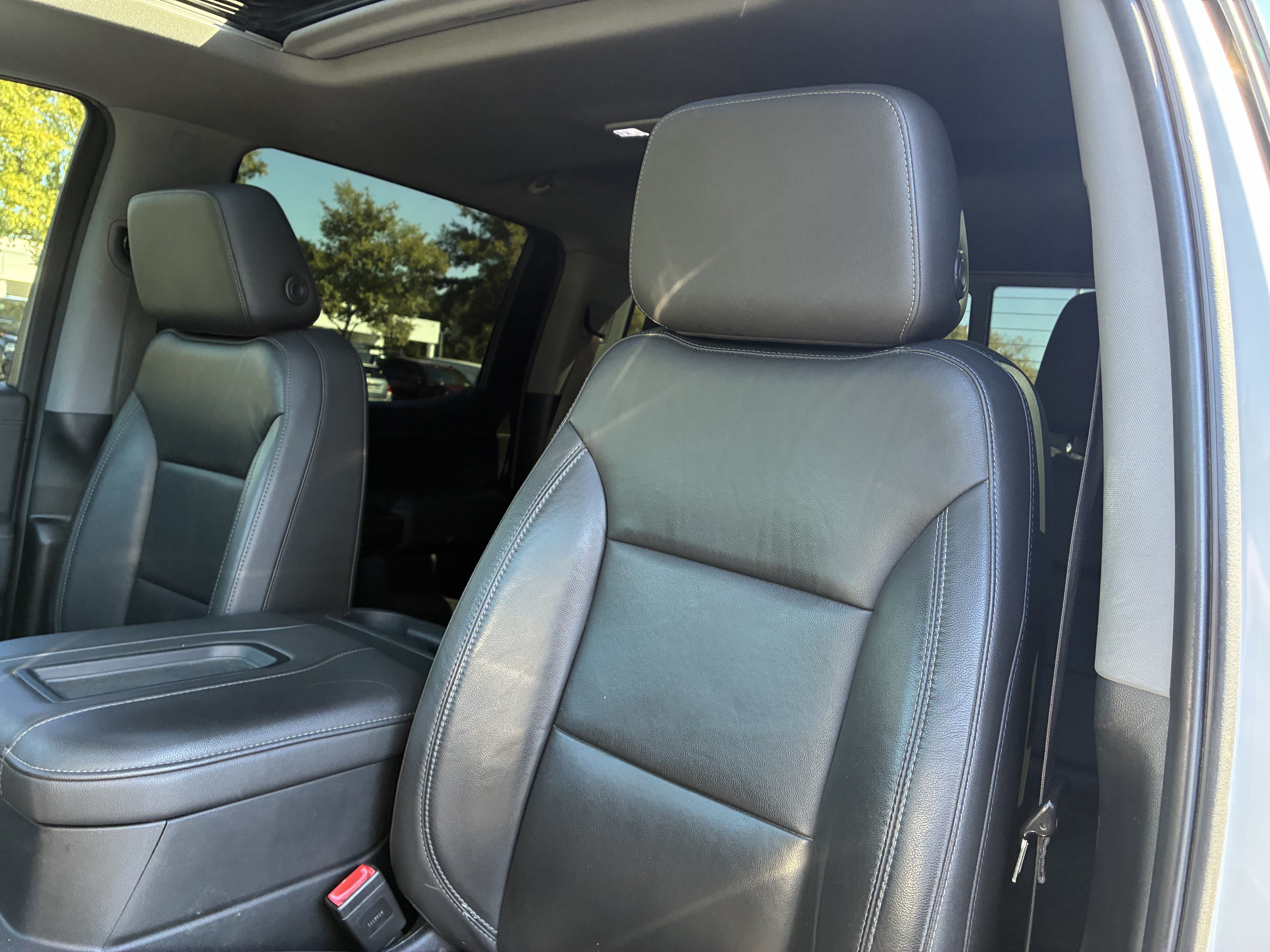 Used 2020 Chevrolet Silverado 1500 LT Trail Boss AWD/4WD image 22