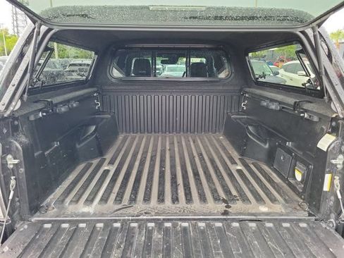 Used 2023 Toyota Tacoma TRD Off-Road w/ Advanced Technology Package AWD/4WD image 12