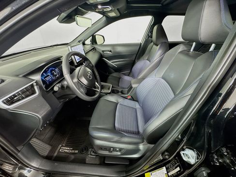 Used 2026 Toyota Corolla Cross AWD Hybrid image 20