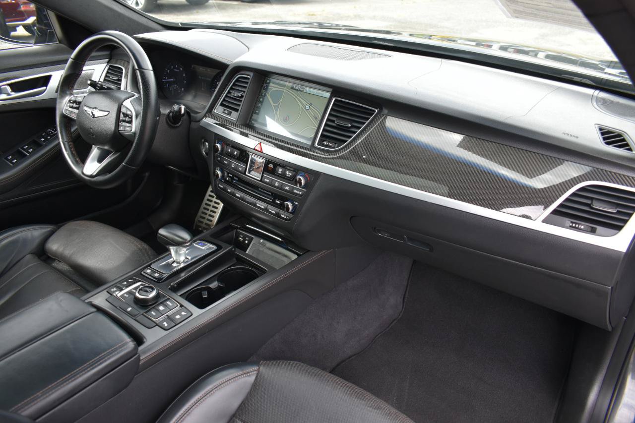 Used 2018 Genesis G80 3.3T Sport RWD image 13