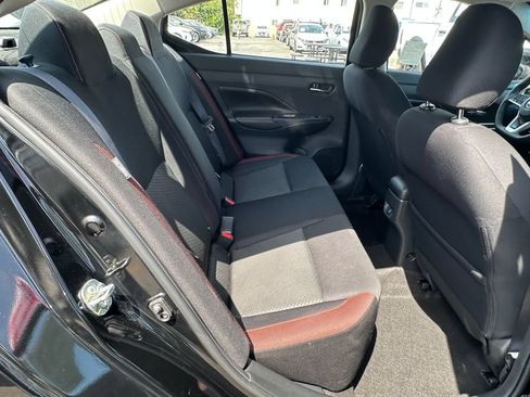 Used 2024 Nissan Versa SR FWD image 17