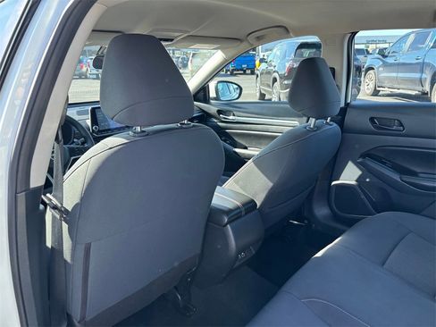 Used 2023 Nissan Altima 2.5 SV image 29
