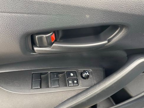 Used 2022 Toyota Corolla LE image 22