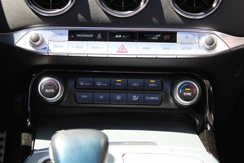 Used 2019 Kia Stinger GT2 AWD/4WD image 20
