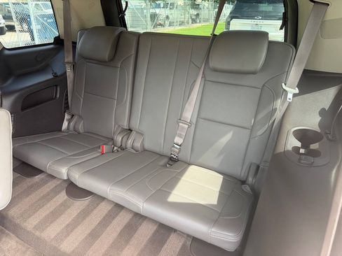 Used 2015 GMC Yukon Denali w/ Touring Package RWD image 23