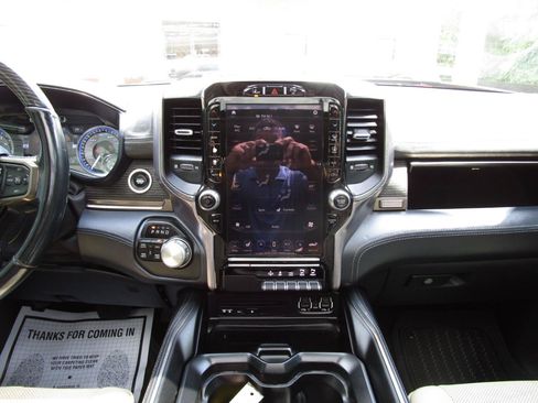 Used 2019 RAM 1500 Limited AWD/4WD image 9