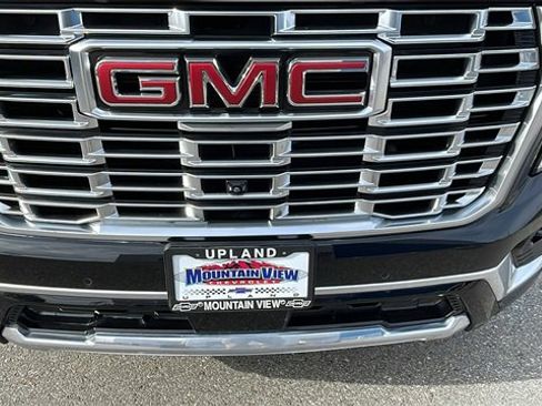 Used 2025 GMC Yukon XL Denali image 9