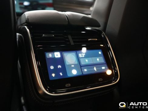 Used 2023 Rivian R1T Launch Edition image 28