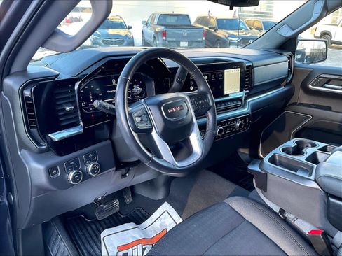 Used 2022 GMC Sierra 1500 Elevation image 8