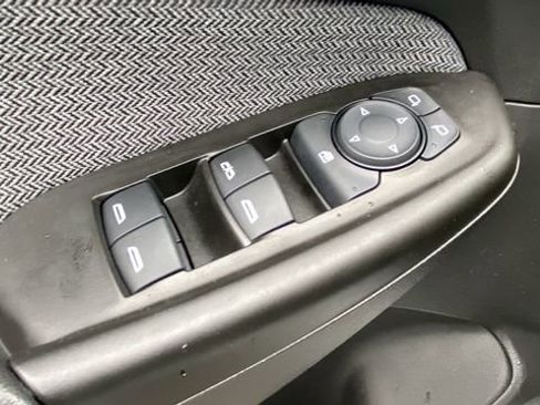 Used 2023 Chevrolet TrailBlazer LT w/ Convenience Package FWD image 14