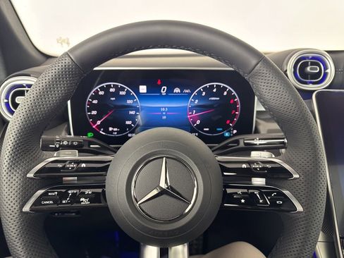 New 2026 Mercedes-Benz GLC 300 4MATIC image 32