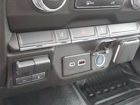 New 2025 GMC Sierra 3500 Pro w/ Convenience Package image 22