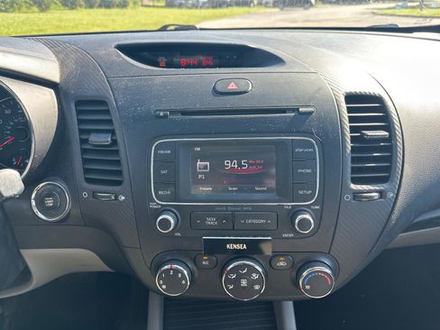 Used 2014 Kia Forte EX w/ Premium Package FWD image 15