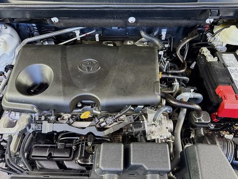 Used 2023 Toyota RAV4 Limited FWD image 38