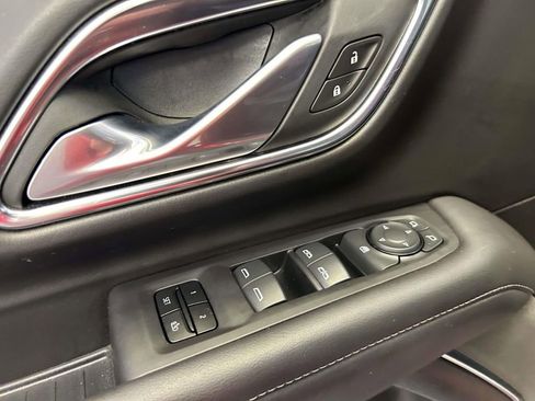 Used 2024 Chevrolet Tahoe LT RWD image 18