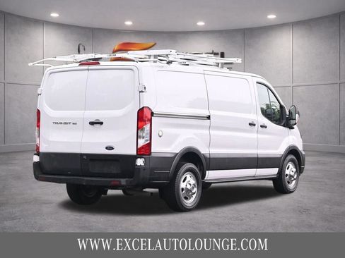 Used 2022 Ford Transit 250 Low Roof AWD image 9