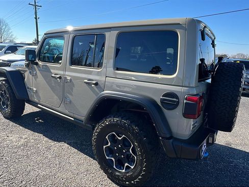 Used 2022 Jeep Wrangler Unlimited Rubicon 4xe w/ Cold Weather Group AWD/4WD image 7