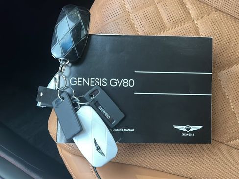 Certified 2025 Genesis GV80 3.5T Prestige AWD/4WD image 35