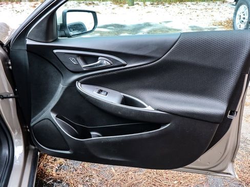 Used 2024 Chevrolet Malibu LT image 37