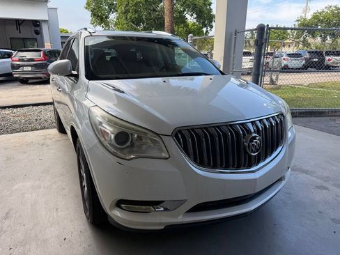 Used 2015 Buick Enclave Leather FWD image 1