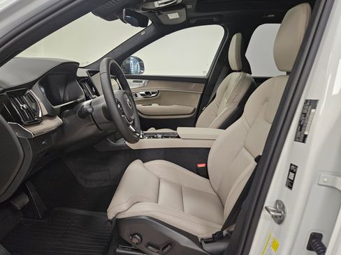 New 2026 Volvo XC90 B6 Ultra w/ Lounge Package AWD/4WD image 10