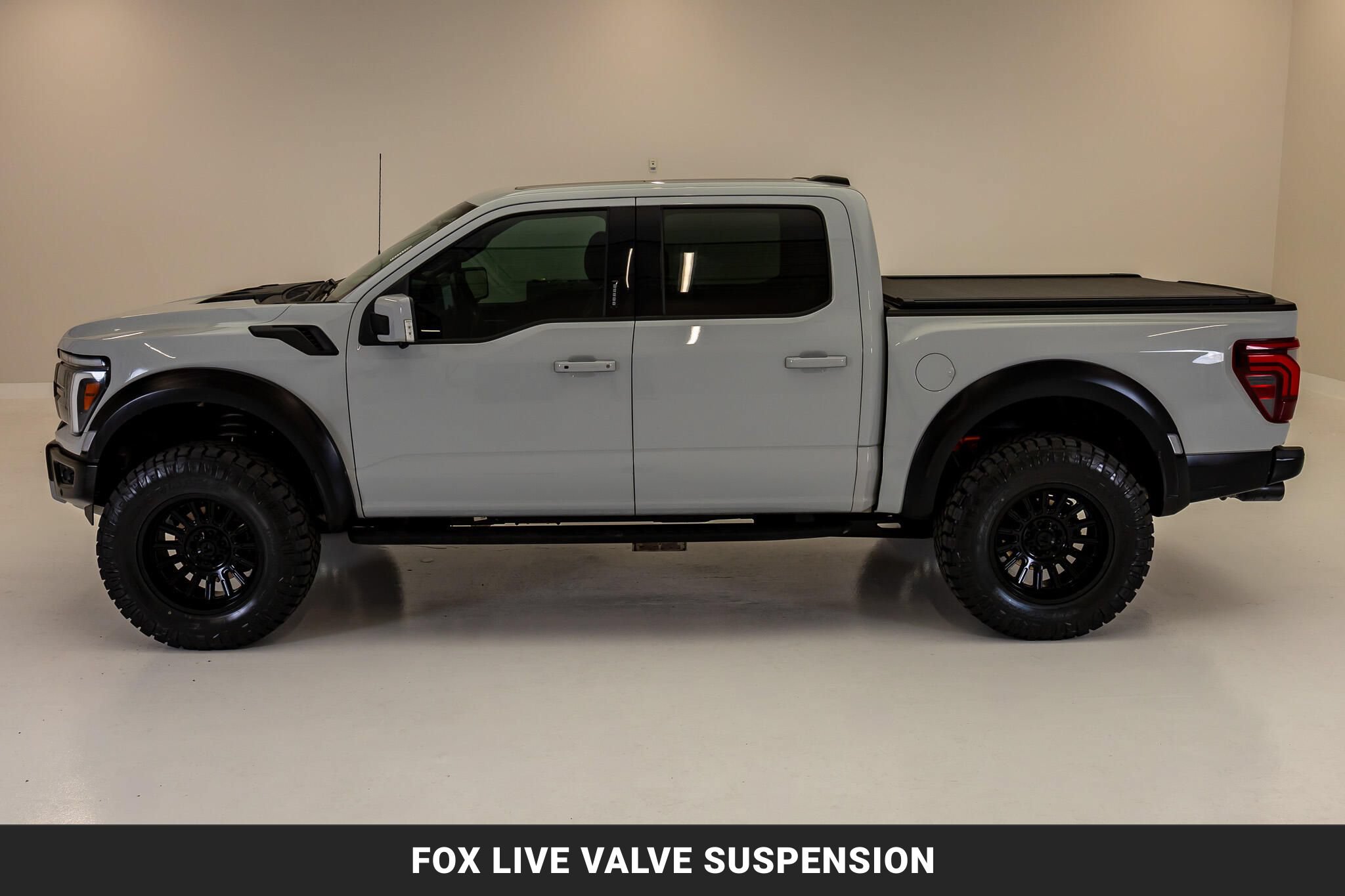 Used 2024 Ford F150 Raptor AWD/4WD image 6