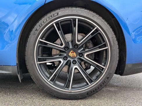 Used 2018 Porsche Panamera 4 AWD/4WD image 13