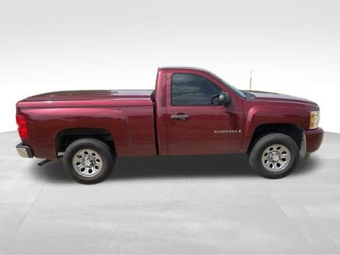 Used 2009 Chevrolet Silverado 1500 W/T w/ LS Package RWD image 2