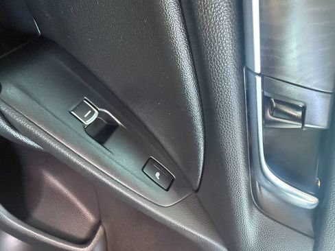 Used 2020 Honda Accord Touring image 13