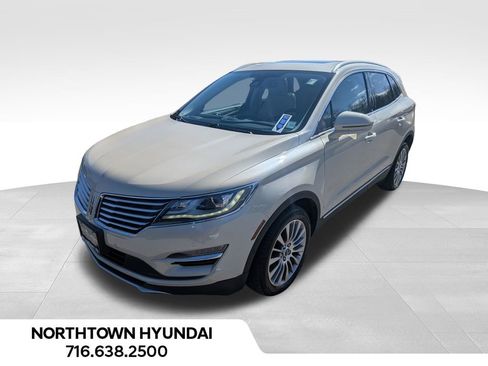 Used 2018 Lincoln MKC Reserve image 1