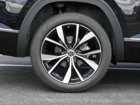 New 2026 Volkswagen Atlas SEL Premium R-Line image 21