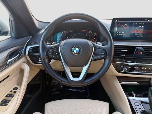 Used 2023 BMW 530i RWD image 17