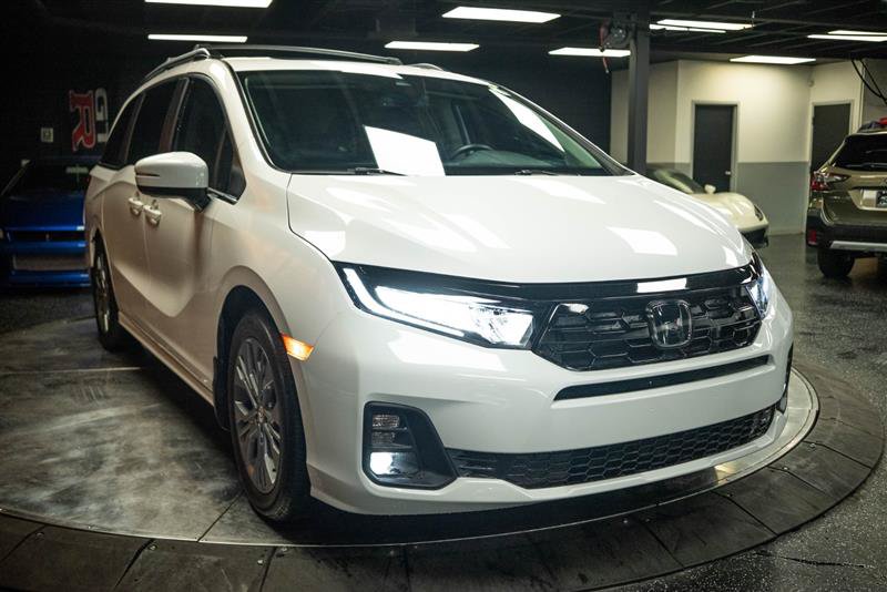 Used 2025 Honda Odyssey Touring image 5