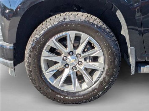 Used 2019 Chevrolet Silverado 1500 High Country image 27