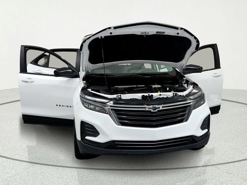 Used 2024 Chevrolet Equinox LS w/ LS Convenience Package FWD image 15
