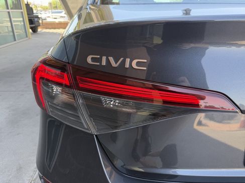Used 2025 Honda Civic Sport image 14