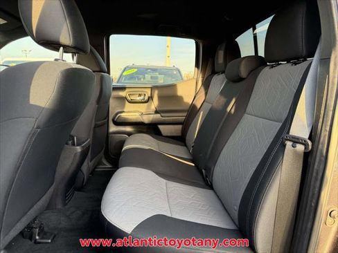 Certified 2023 Toyota Tacoma TRD Off-Road image 15