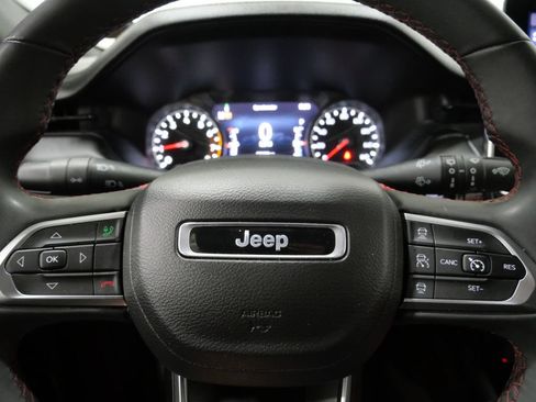 Used 2023 Jeep Compass Trailhawk AWD/4WD image 16