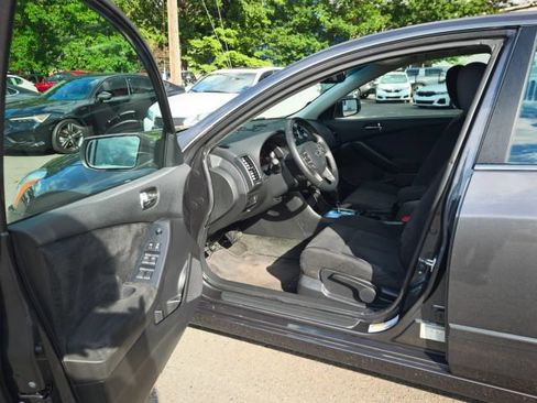 Used 2012 Nissan Altima 2.5 S w/ 20th Anniversary Pkg FWD image 11