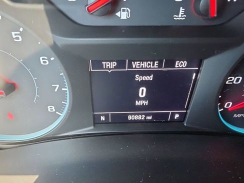 Certified 2018 Chevrolet Equinox LT AWD/4WD image 8