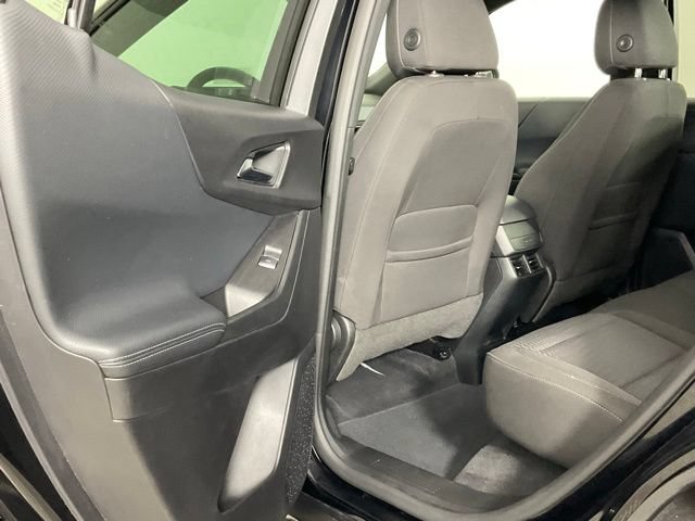 Used 2025 Chevrolet Equinox LT FWD image 12