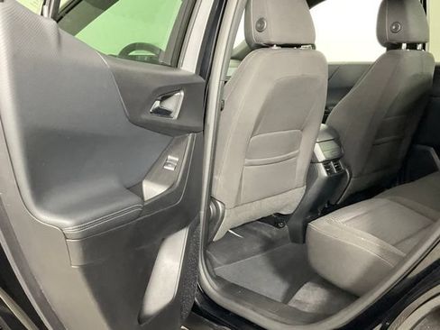 Used 2025 Chevrolet Equinox LT FWD image 12