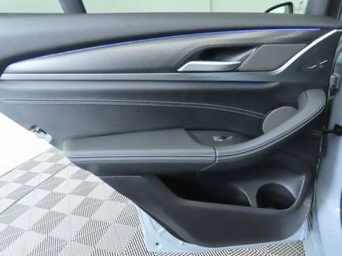 Used 2023 BMW X4 xDrive30i w/ M Sport Package image 27