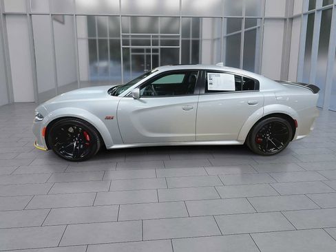 Used 2022 Dodge Charger Scat Pack RWD image 5