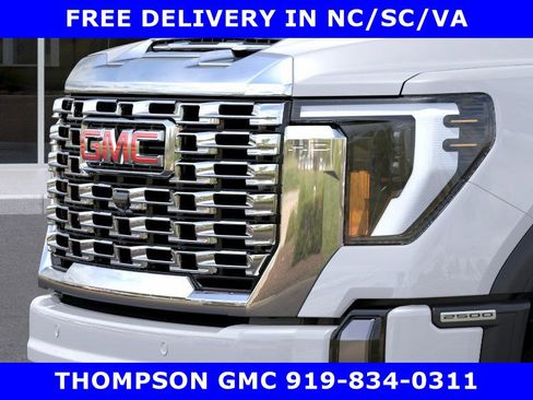New 2025 GMC Sierra 2500 Denali w/ Denali Reserve Package image 13