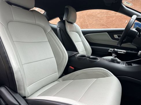 Used 2024 Ford Mustang GT Premium image 28