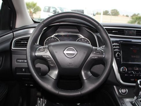 Used 2023 Nissan Murano SV FWD image 16