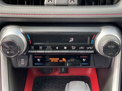 Certified 2022 Toyota RAV4 TRD Off-Road w/ TRD Off-Road Weather Package AWD/4WD image 21