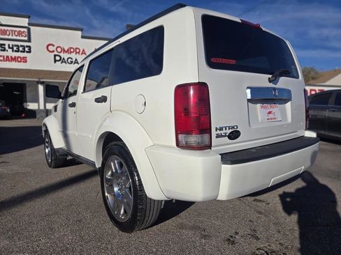 Used 2008 Dodge Nitro SLT RWD image 4