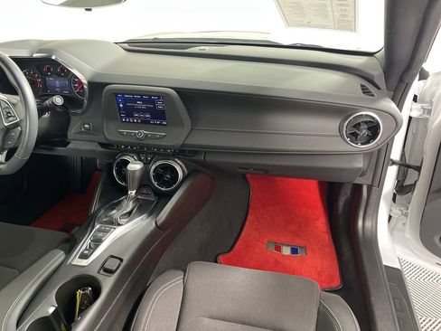Used 2023 Chevrolet Camaro LT RWD image 13